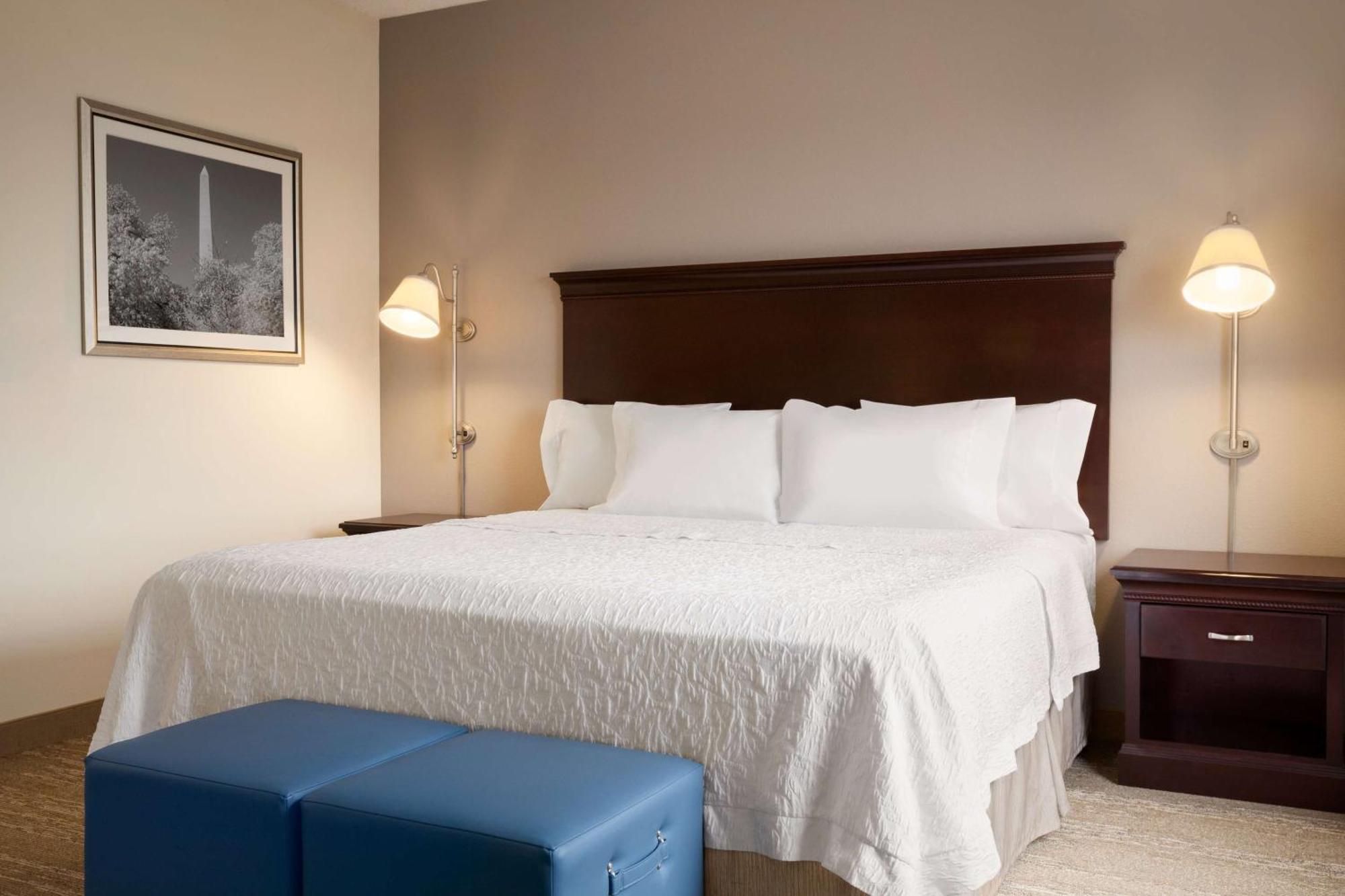 Hampton Inn & Suites Washington-Dulles International Airport Sterling Exterior photo